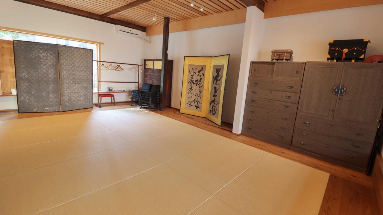 旧邸稽古場 Hotel Токио Екстериор снимка